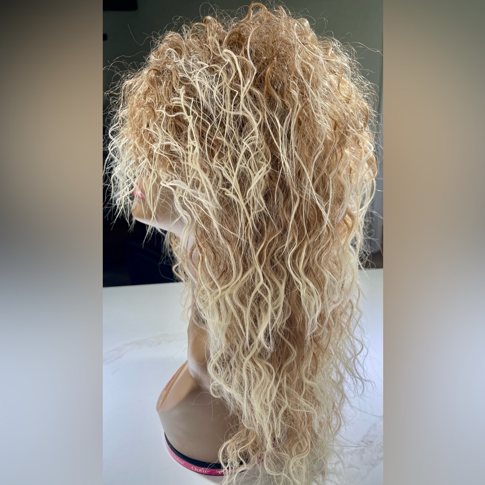 🥳🥳 2Fer HAIR, 20” & 22” long, Kinky/Curly with long layers, bangs, Blondes - Picture 6 of 16
